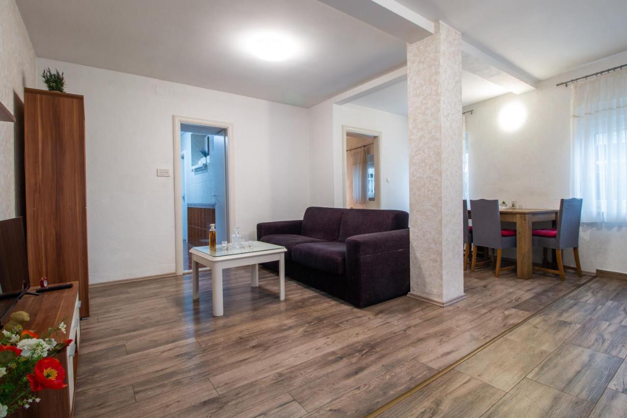 Apartments & Rooms Toni 斯普利特 外观 照片