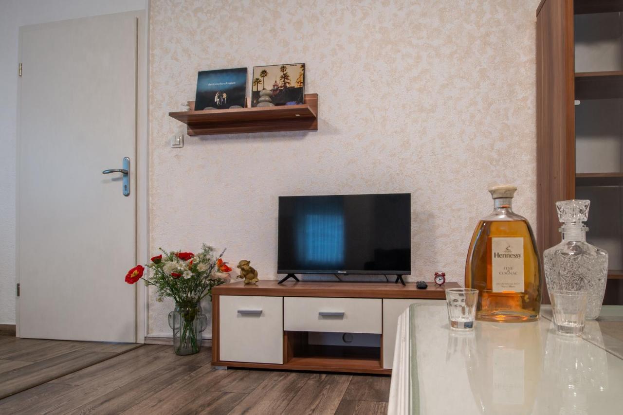 Apartments & Rooms Toni 斯普利特 外观 照片