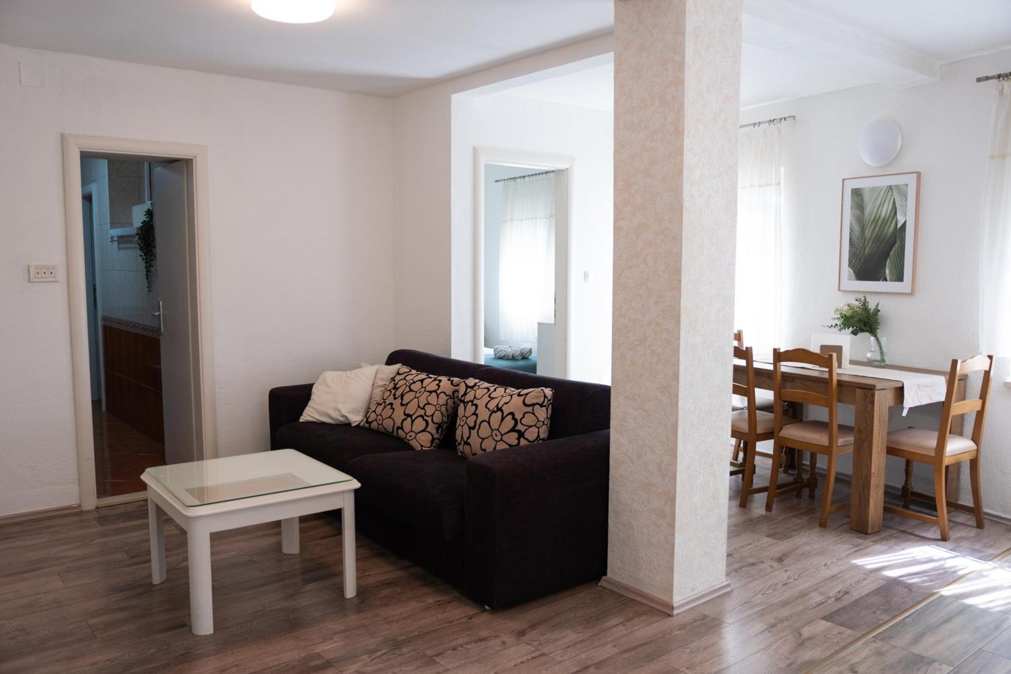 Apartments & Rooms Toni 斯普利特 外观 照片