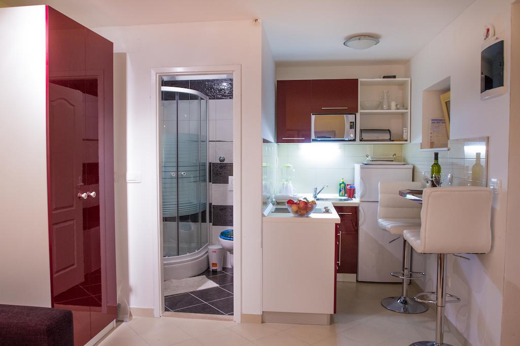 Apartments & Rooms Toni 斯普利特 客房 照片